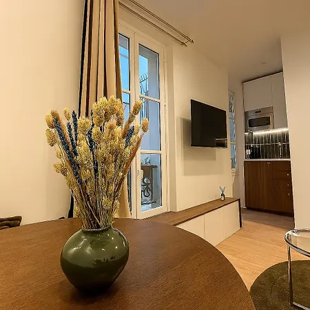 Place Gambetta شقة باريس